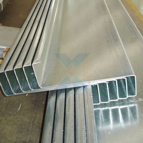 Customized u channel purlin structural unistrut channel steel roof truss galvanized steel profile c channel price per ton