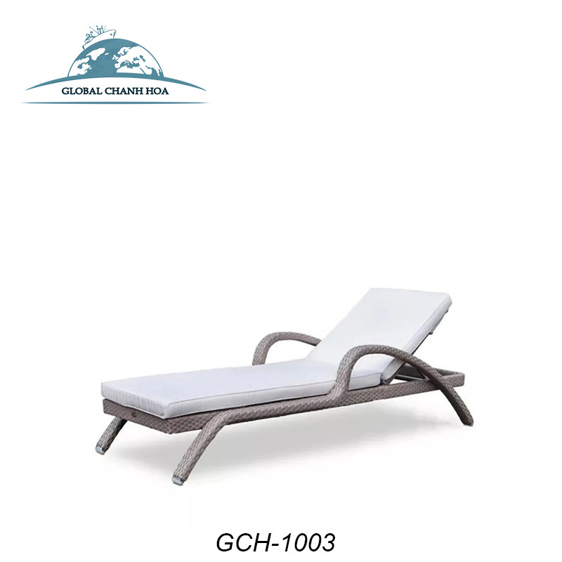 Mixarts outdoor chaise pool plastic rattan sun lounge chair