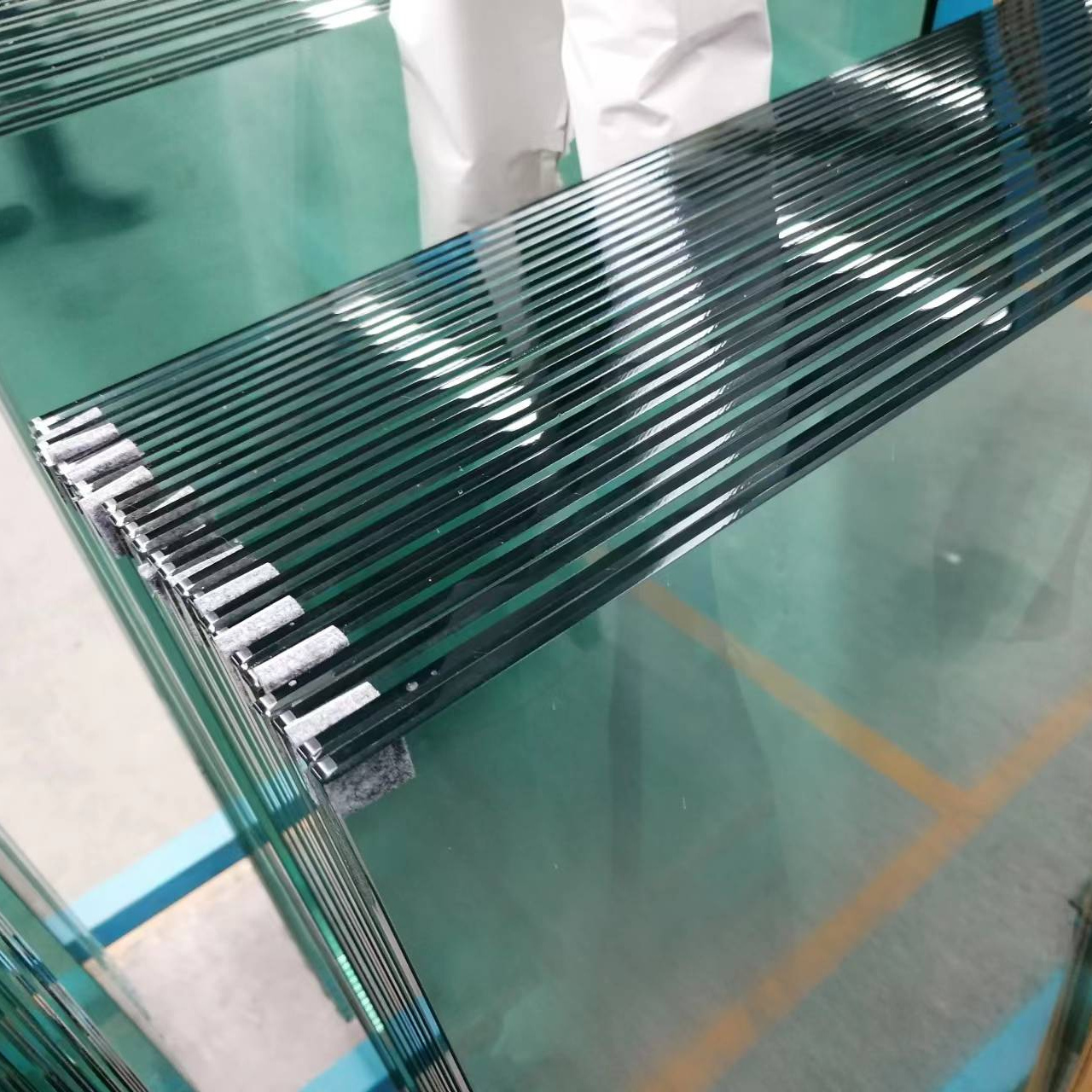 Safety Tempered Laminated Glass Price 6.38mm 8.38mm 8.76mm 11.52mm PVB Colored Clear Laminated Glass