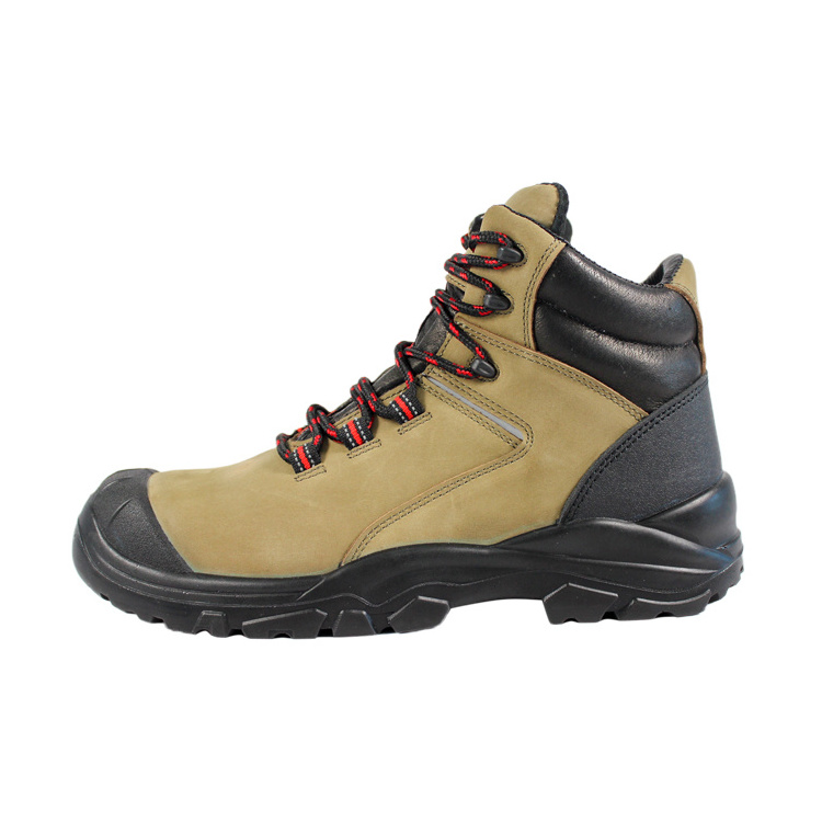 Slip-Resistant and Insulated Safety Boots in Cold Work Settings