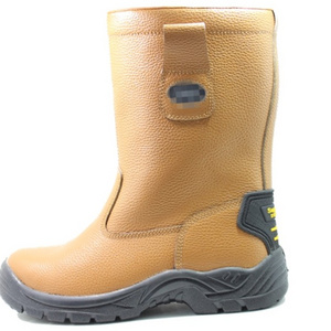 Rugged and Durable Sepatu Safety Boot for Men Working in Tough Conditions