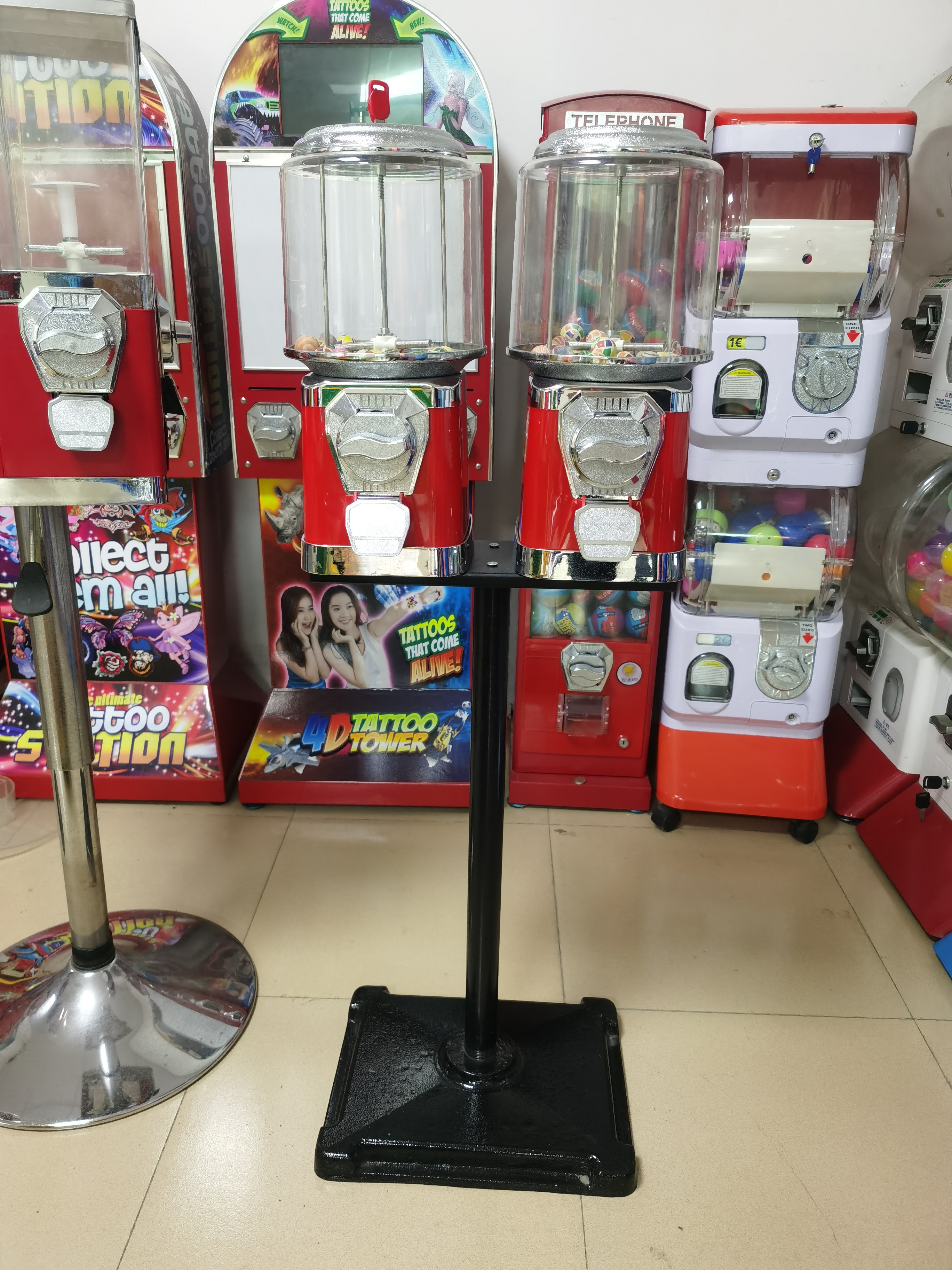 Vending Machine Stand/Rack/Metal Stand/Coin Operated Candy Toy Vending Machine