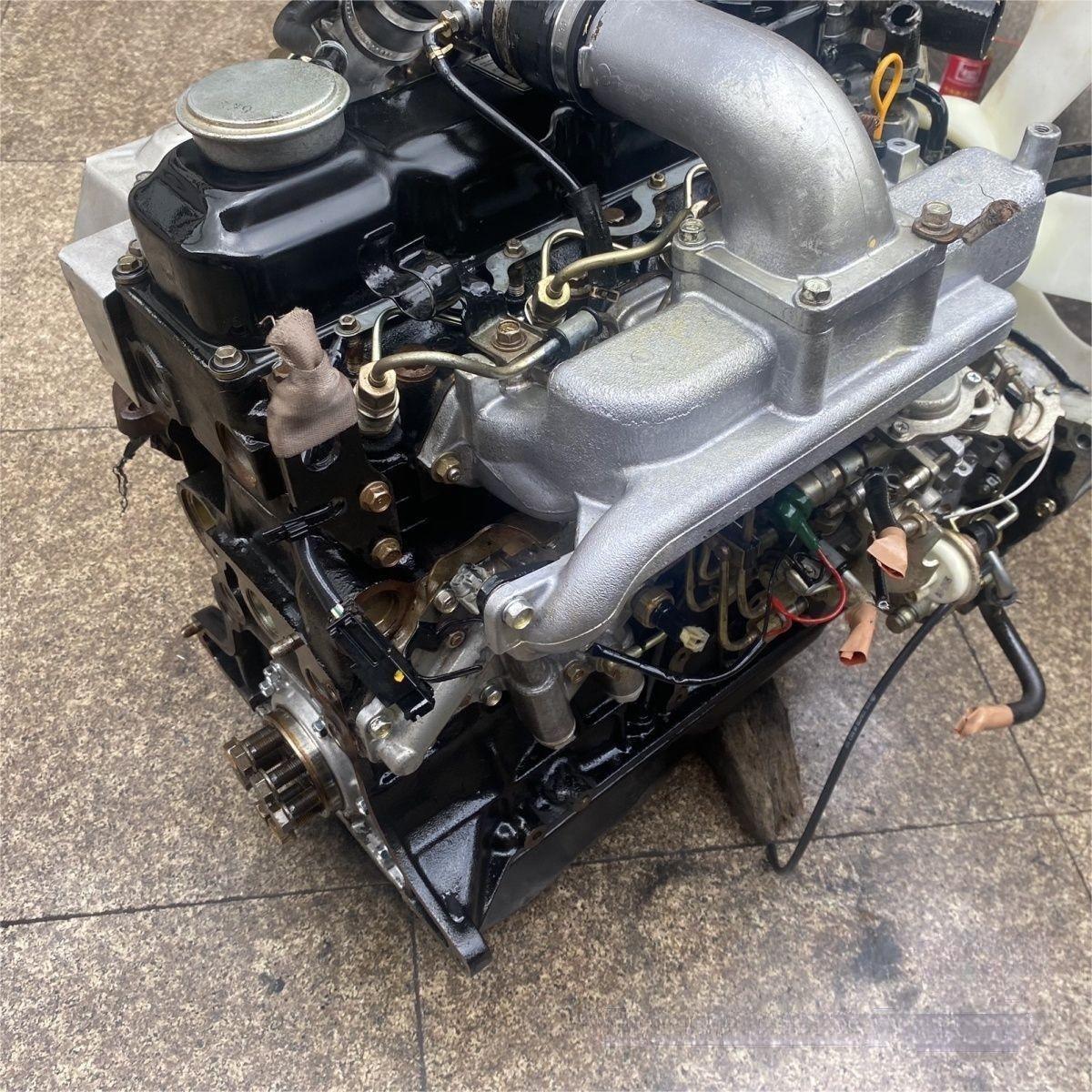 Glosok Used QD32 engine with manual gearbox with turbo diesel engine