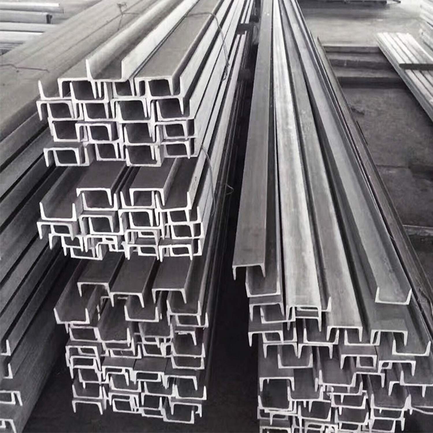 High Quality Galvanized C Z type Channel Standard Thickness Steel Purlins for Sale