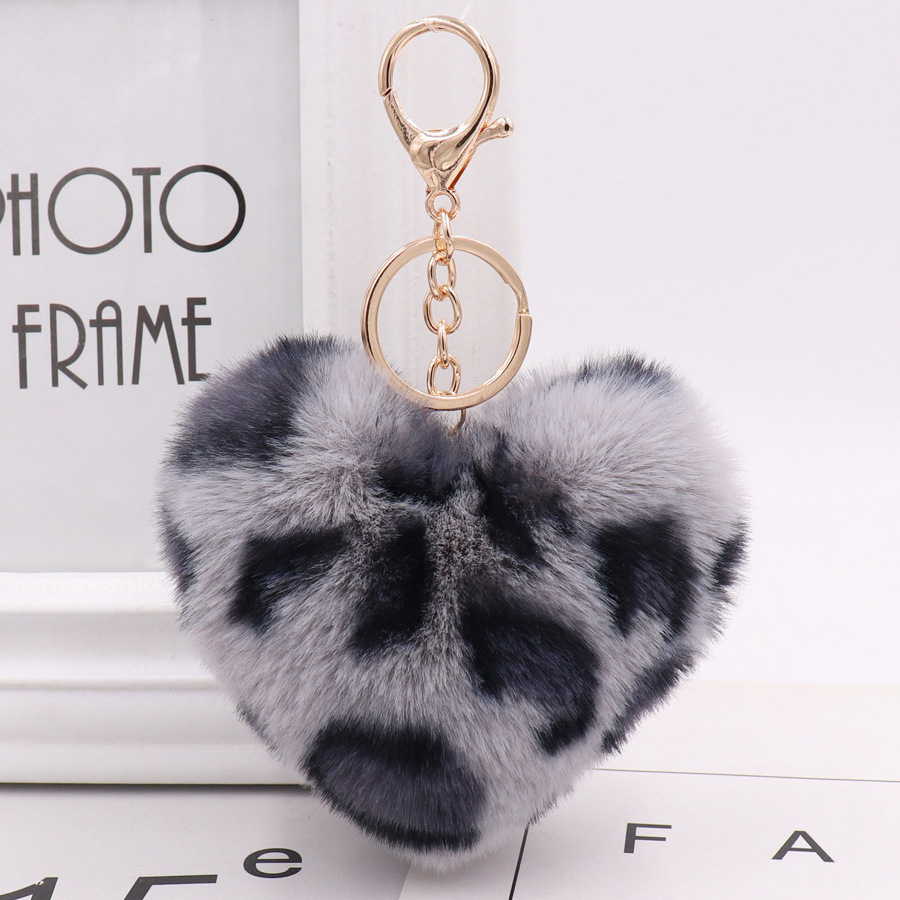 10CM Heart Pom Pom Keychain Fluffy Fur Puff Ball Key for Women PomPom Keychains Heart Shaped Pompoms Keyring