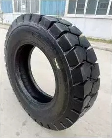 Solid 700x12 Forklift Tires With Good Price