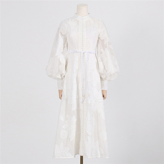 Fashion temperament elegant wind dress spring new lantern sleeve design embroidered lace long dress women