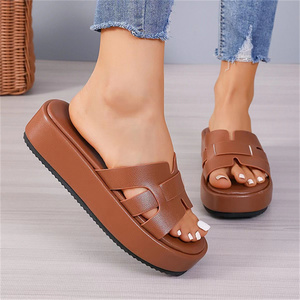 Large Size 36-43 Flat Thick Sole Sandals 2024 Summer New Fashion Vacation Comfortable Beach Slippers for Women