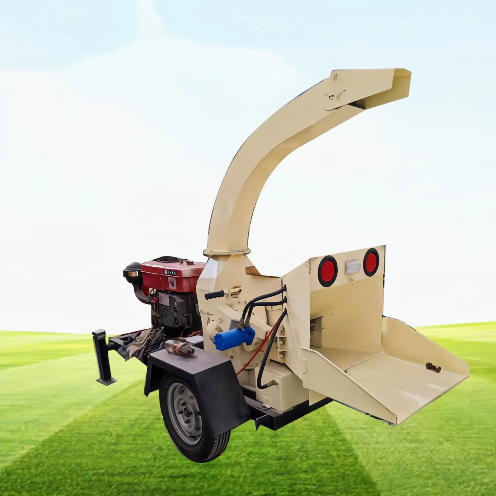 New Tree Branch Crusher Mobile Wood shredder Garden Diesel Branch Crusher Orchard Waste Wood grinder