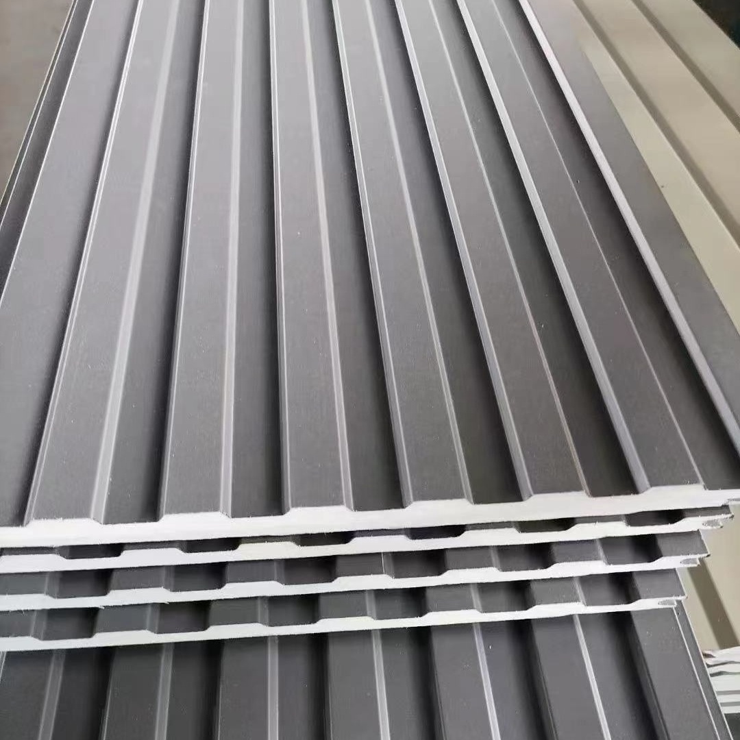 Corrugated design pu foam filled insulation metal siding sandwich panel