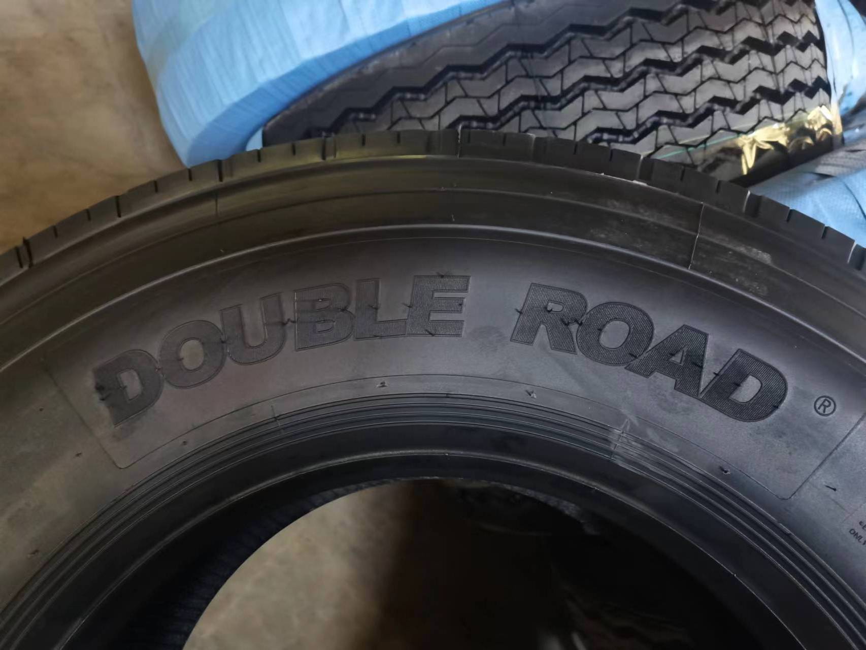 11r 22.5 truck tyres 385/65/22.5 radial truck tyre 295/80r22.5 truck tyre ROADONE brand