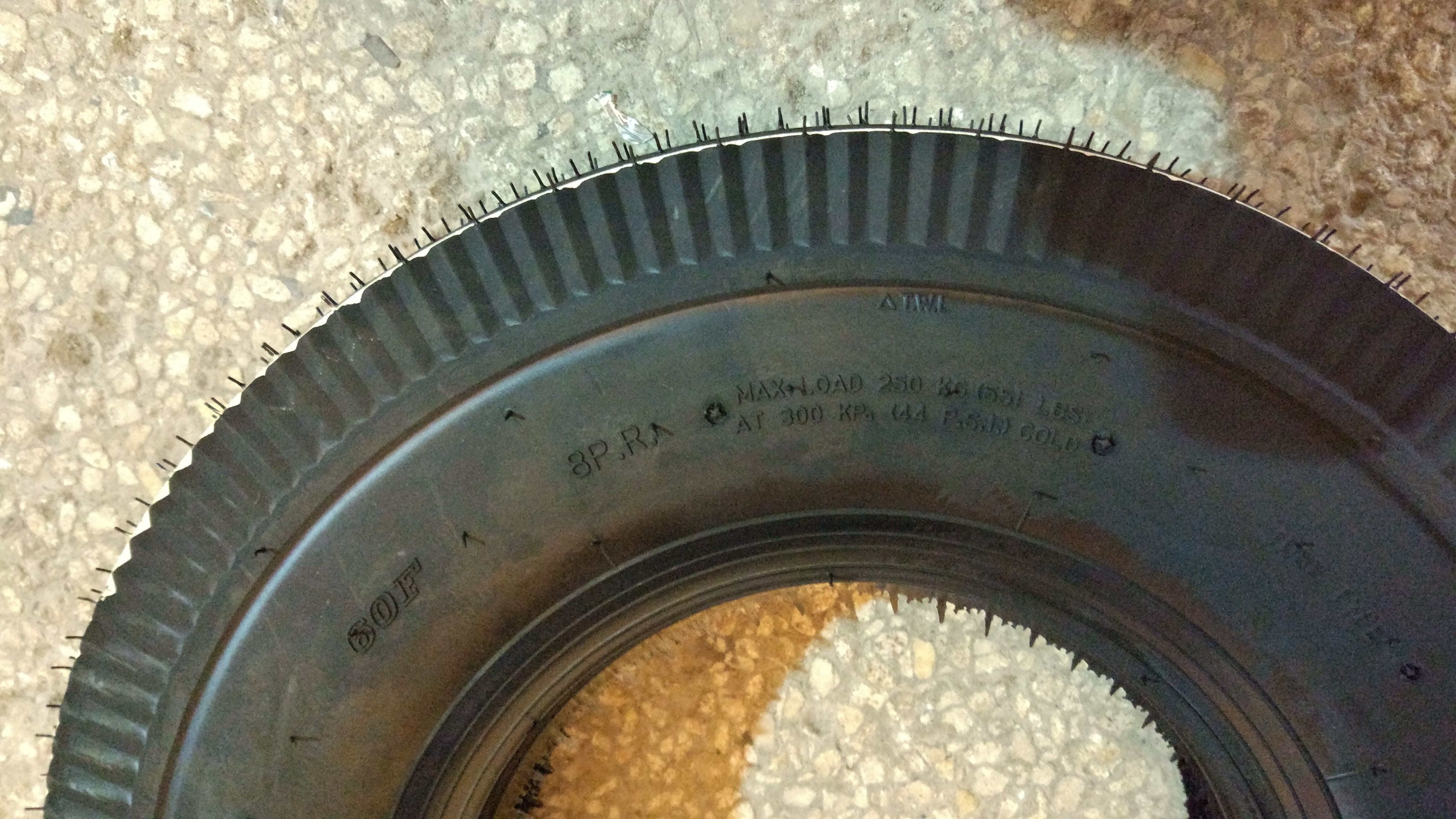 mrf tyres motorcycle  100/90/17 tyre motorcycle tyre 100/90-17 2.75 18