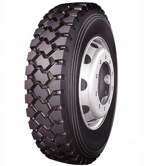 China brand best quality SUPERHAWK 255/70R22.5 265/70r19.5 TUBLESS LIGHT TRUCK TYRE OVELOAD TBR RADIAL TRUCK TYRE