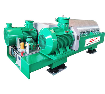 Decanter centrifuge for sludge dewatering