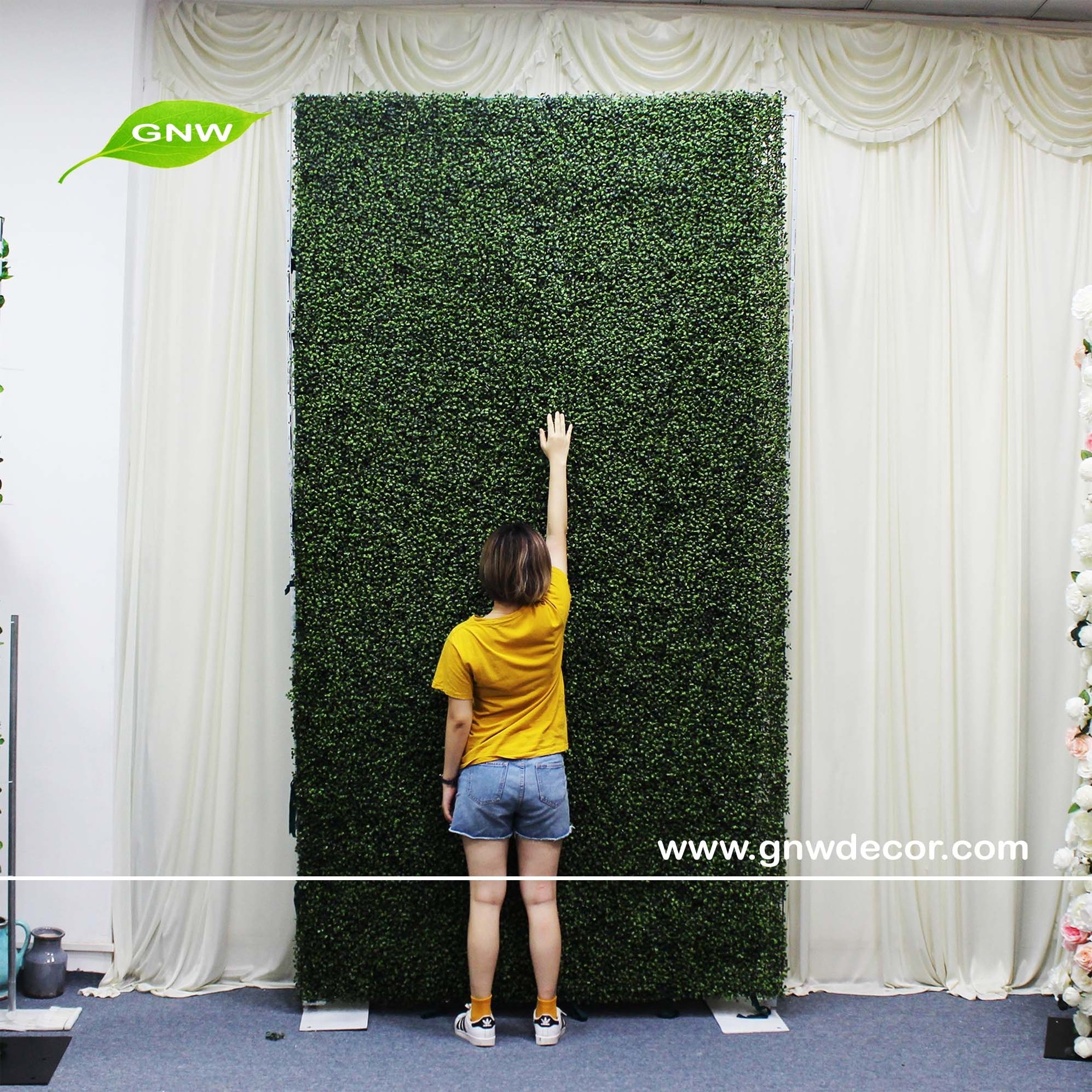 3D Rolled Up Home Decoration or Wedding Party Ceiling Decorative Flowers Green Leaves Plastic Plant Wall