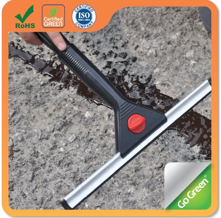 Pourable asphalt crack filler for pavement cracks repair for sale