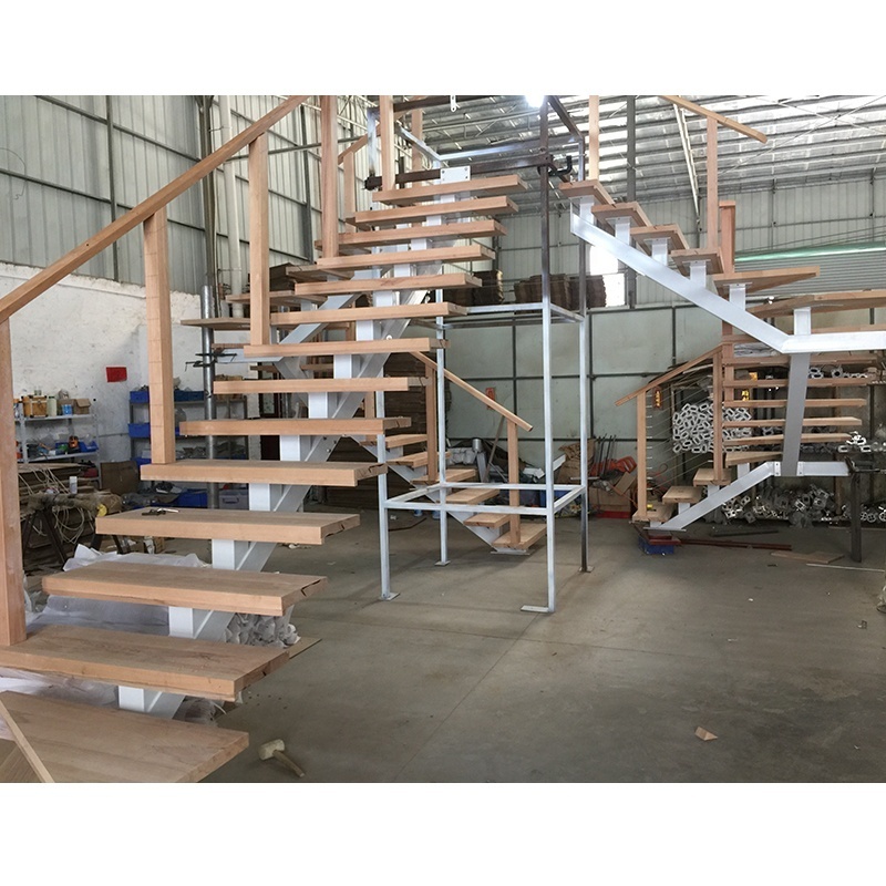 China Factory Seller Stainless Steel Column Cable Balustrade Stringer Staircase Red Oak Wood Tread Stair House Indoor