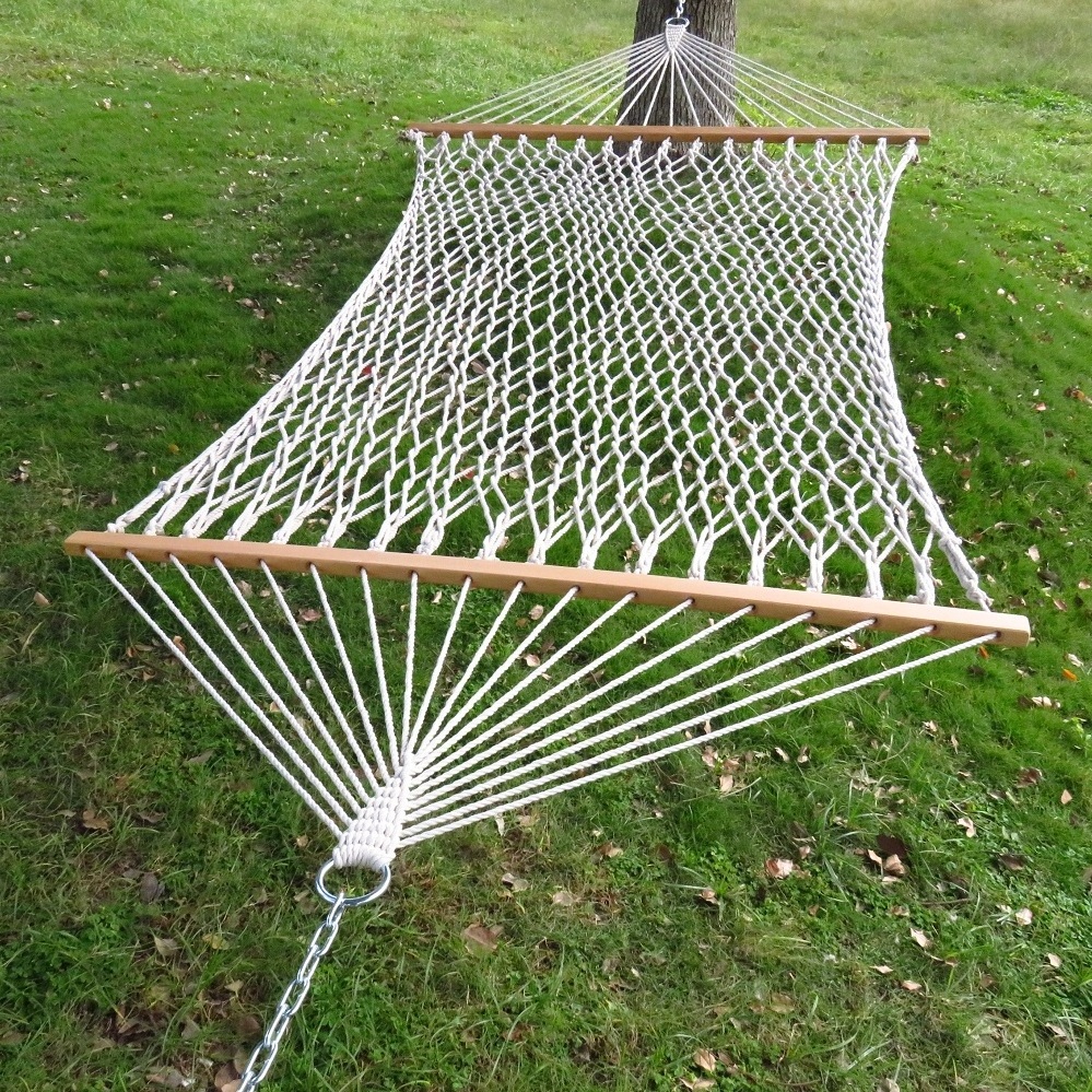 Cotton Rope Double Hammock with Wood Spreader Outdoor Two Person Mesh Cotton Rope Swing Hammock For Garden Patio Beach