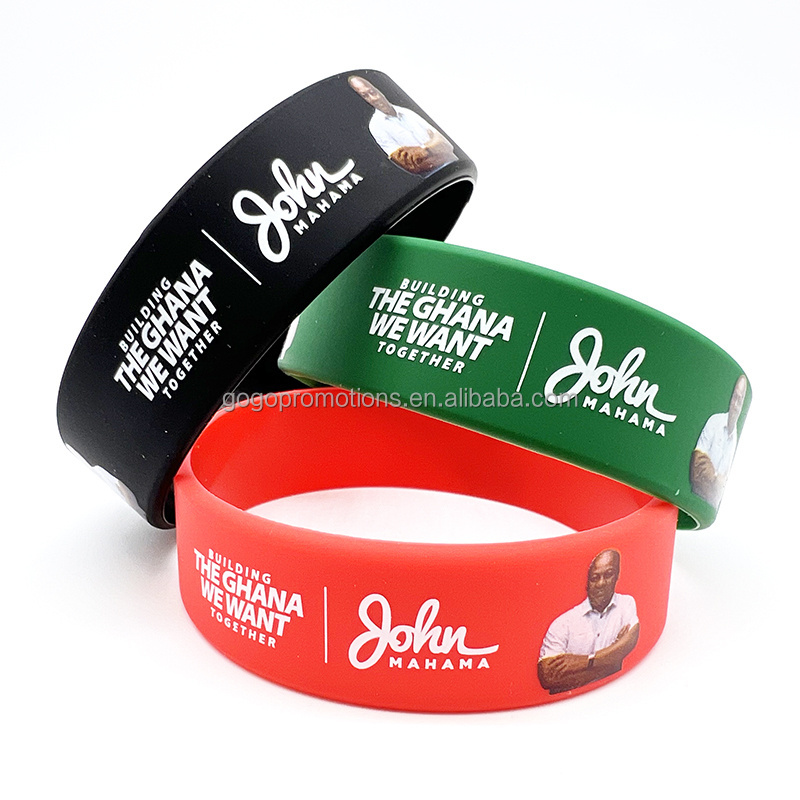 Factory Customised personalized event wrist bands pvc rubber silicone bracelet wristband with logo custom