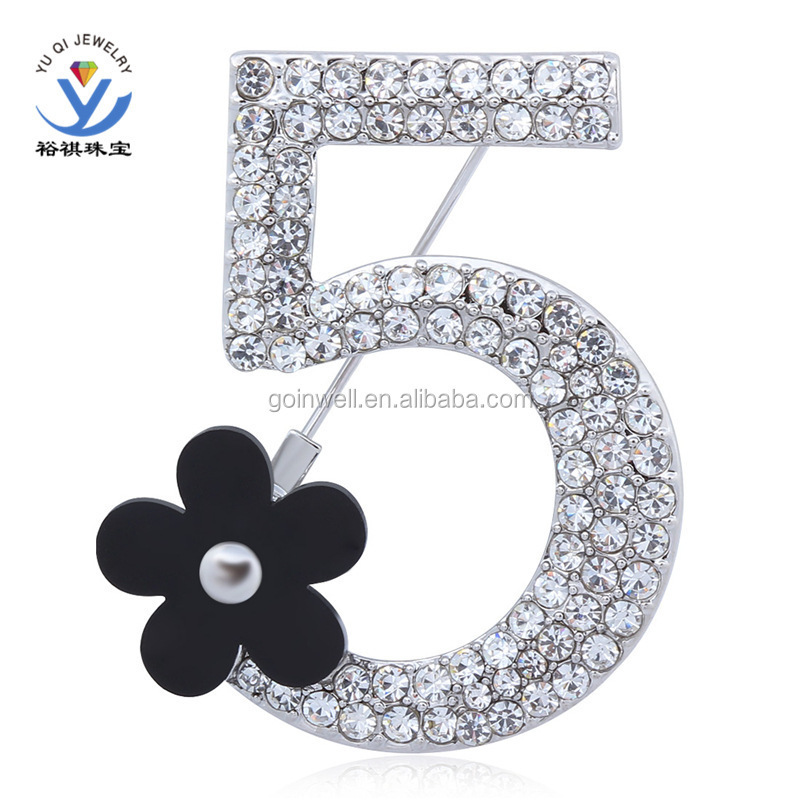 N 5 charm Letter diamond brooch pin, number 5 alloy brooch