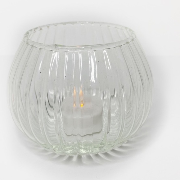 OEM Hand Blown Clear Borosilicate Ribbed Sphere Glass Gobe Tealight Candle Candlestick Holder for Home Decoration