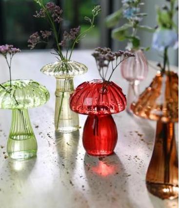 Wholesale Customized Nordic Spray Color Hand-blown Colored Delicate Mushroom Shape Glass Bud Vase with Dots and Holes