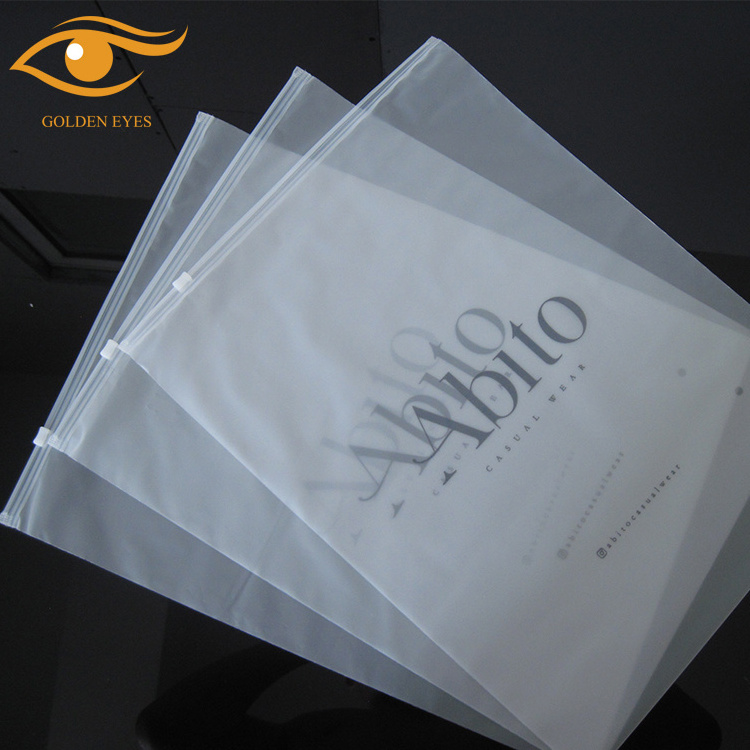 Luxury plastic zipper packaging bag for hoodies zipper bag for online clothing store