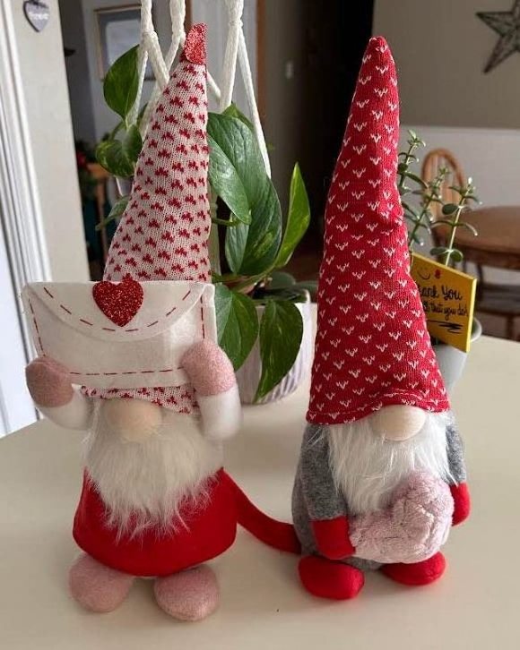 Valentine's Day Faceless Doll big plush swedish couple valentine gnomes pink heart Swedish Dwarf Figurines Gifts Toys ideas 2024