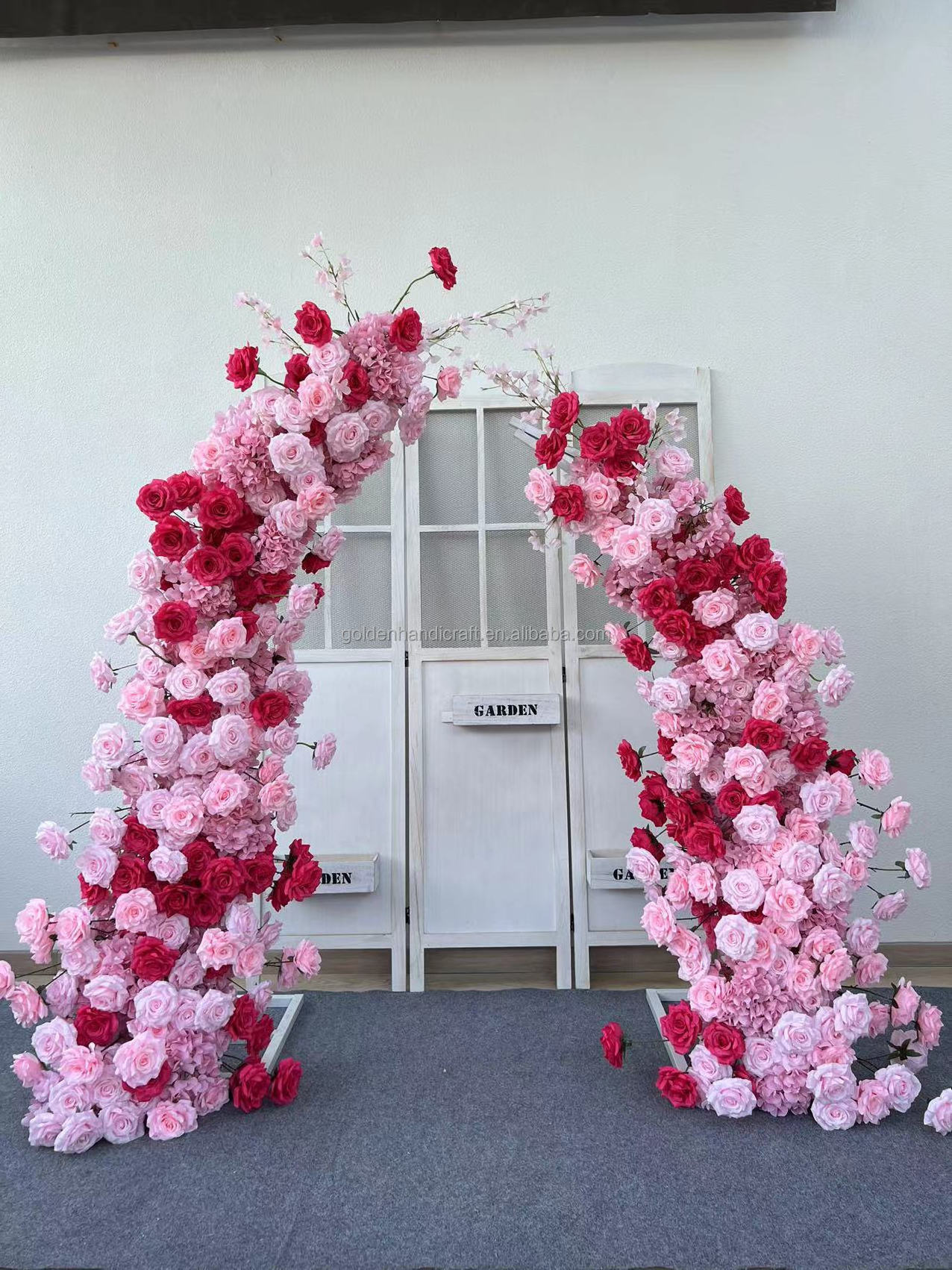 QSLH-632 Artificial Wedding Arch Flowers Stand Ox Horn Silk Floral Runner Wedding Flower Arch Flower Decoration For Wedding Arch