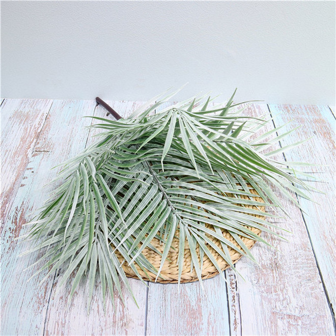 D3091 Hot Sale Artificial Plastic Plant Palm Leaves For Outdoor Decoration