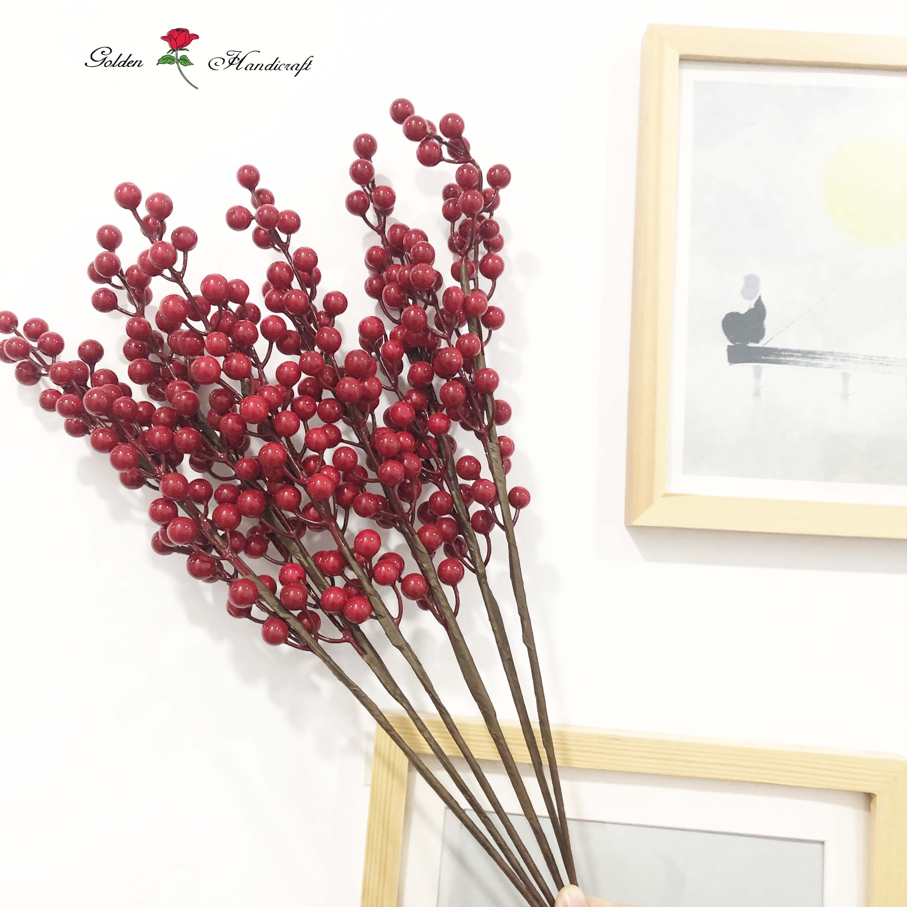 QSLHF-116 Artificial Red Berry Stems Christmas Holly Berry Branches for Holiday Home Decor and Crafts