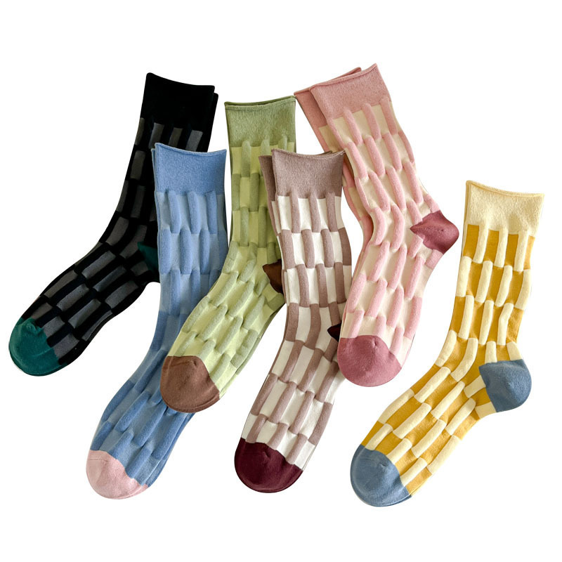 Autumn New Style Trend 3D Plaid Grid Teen Girls Stockings Soft Cotton Breathable Fancy Women Socks