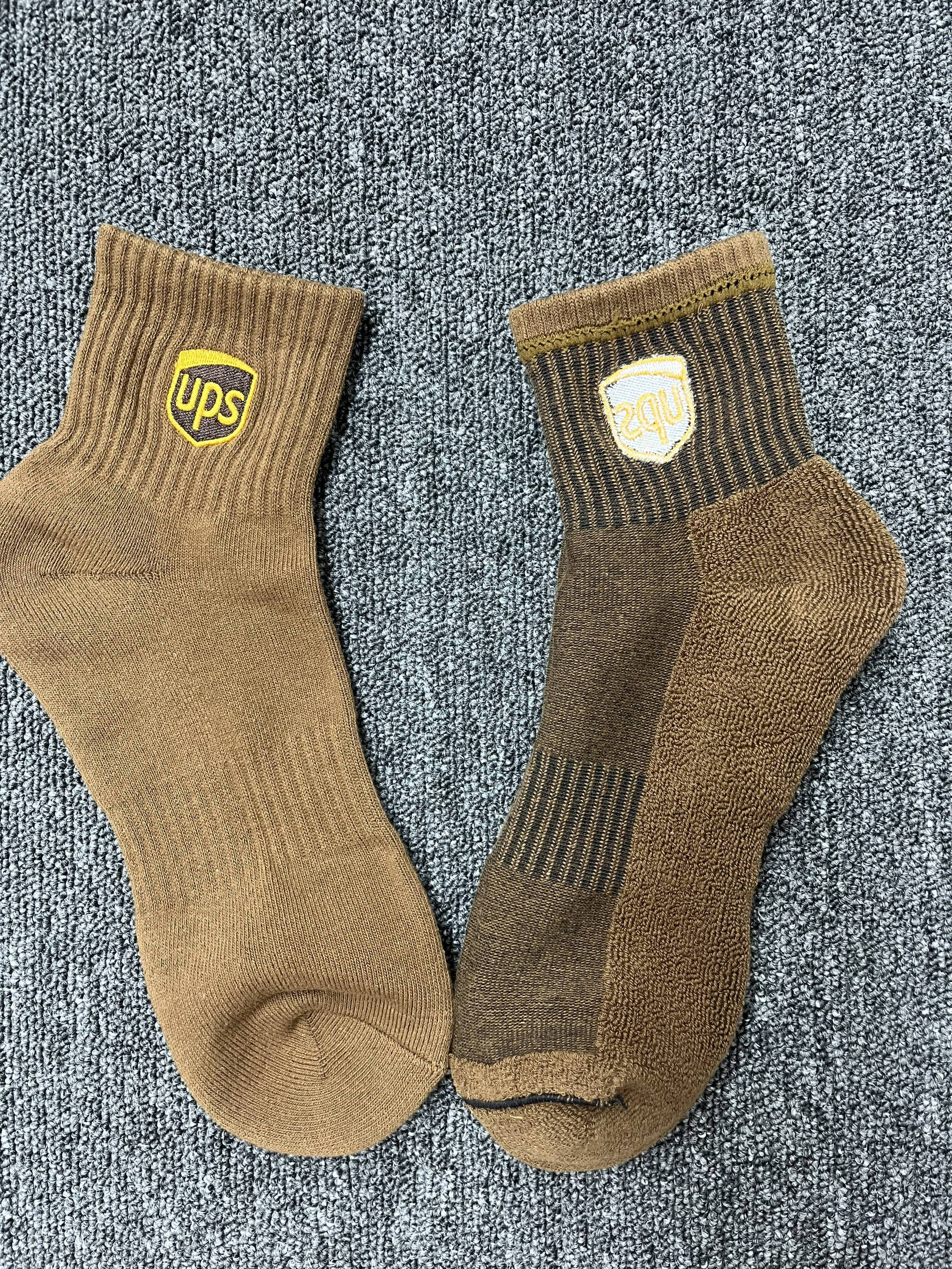 Custom Wholesale Newest Design UPS Logo Brown Anklet Socks High quality socks