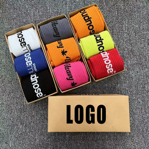 Cheap Fashion Sports Socks Cheap Street Men Basketball Socks Box Cotton Design OEM Print Embroidery Crew Custom Logo Socks