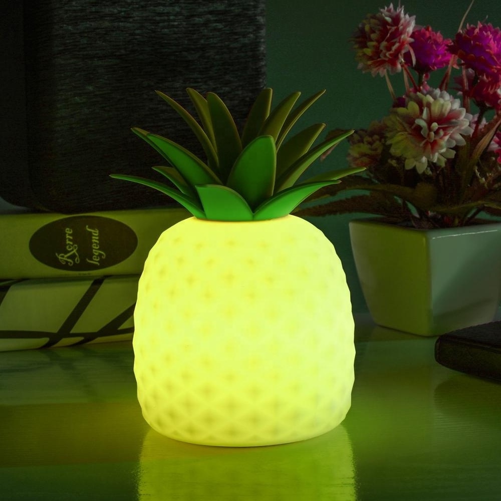 Cute design Colorful Silicone Night Lamp Kids Christmas Toys Silicone LED Night Light