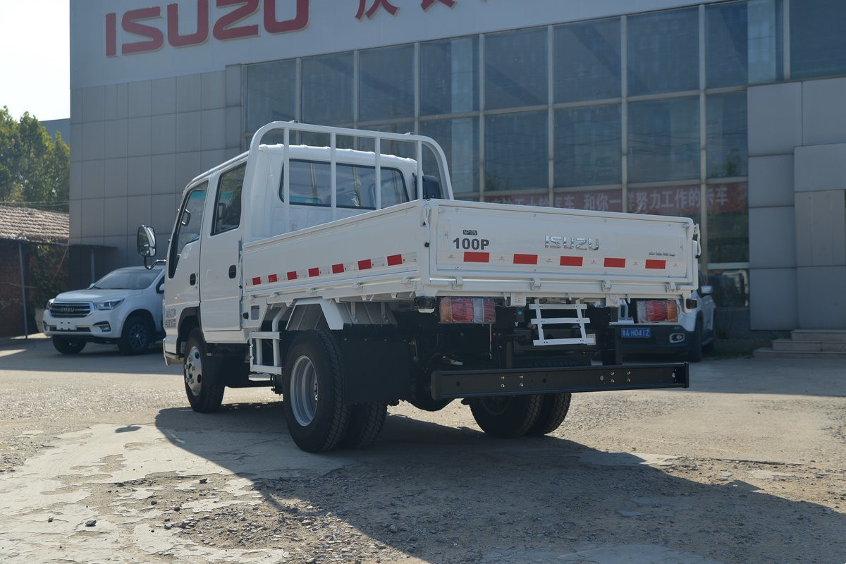 Hot Sale isuzu 100p mini camiones truck light camioneta 2.5ton for wholesale double cabin cargo truck camion for sale