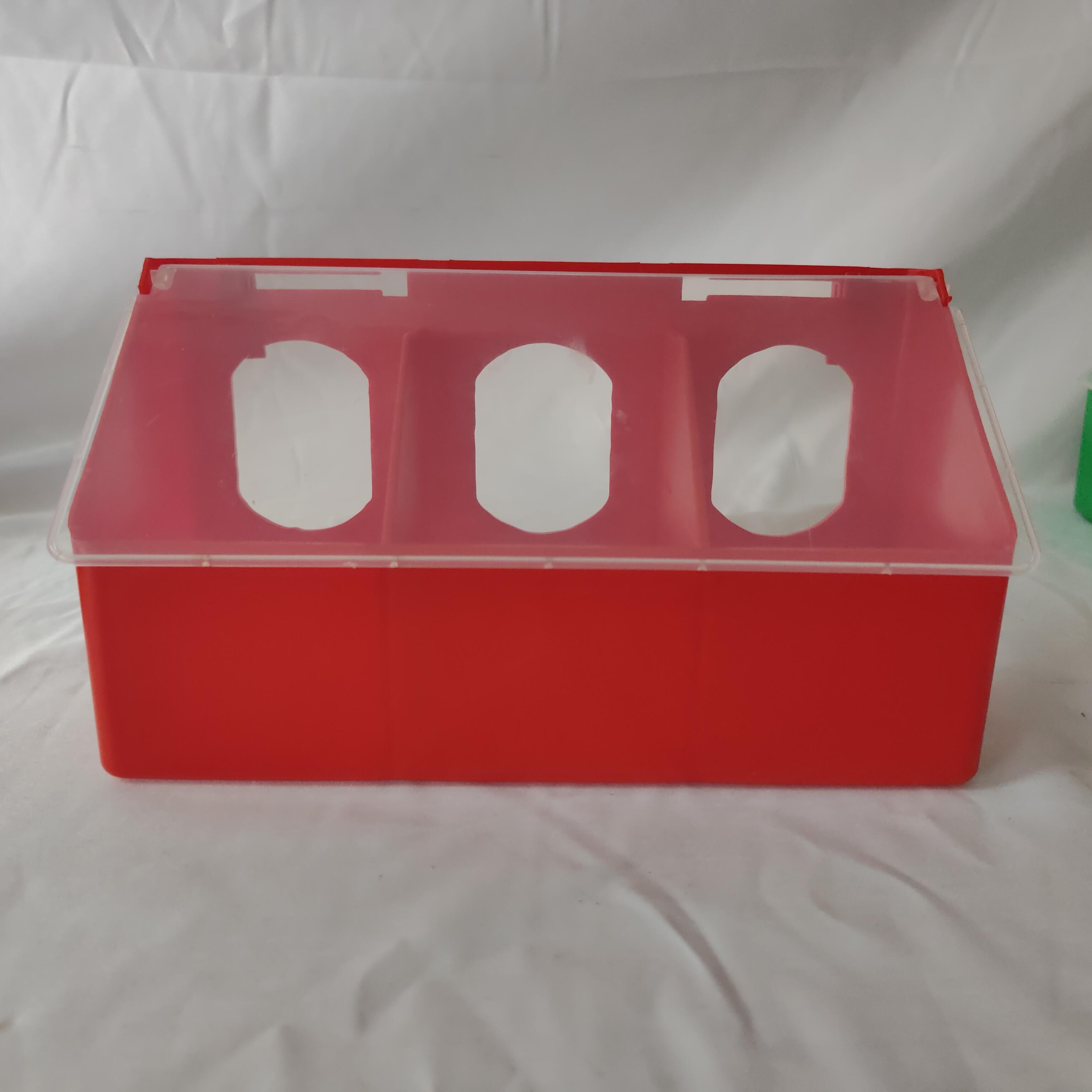 Plastic Breeding Box Red Racing Pigeon Quail Bird Pigeon Supplies Pigeon Feeders Three Holes PH-132