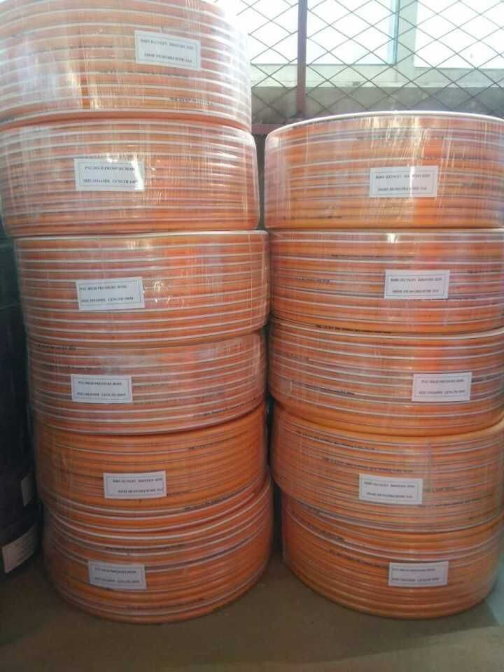 8.5mm High 5 Layers Polyester Weave Reinforced Pressure Spray PVC Hose With Connectors 900Psi Yellow Orange Color With Printings