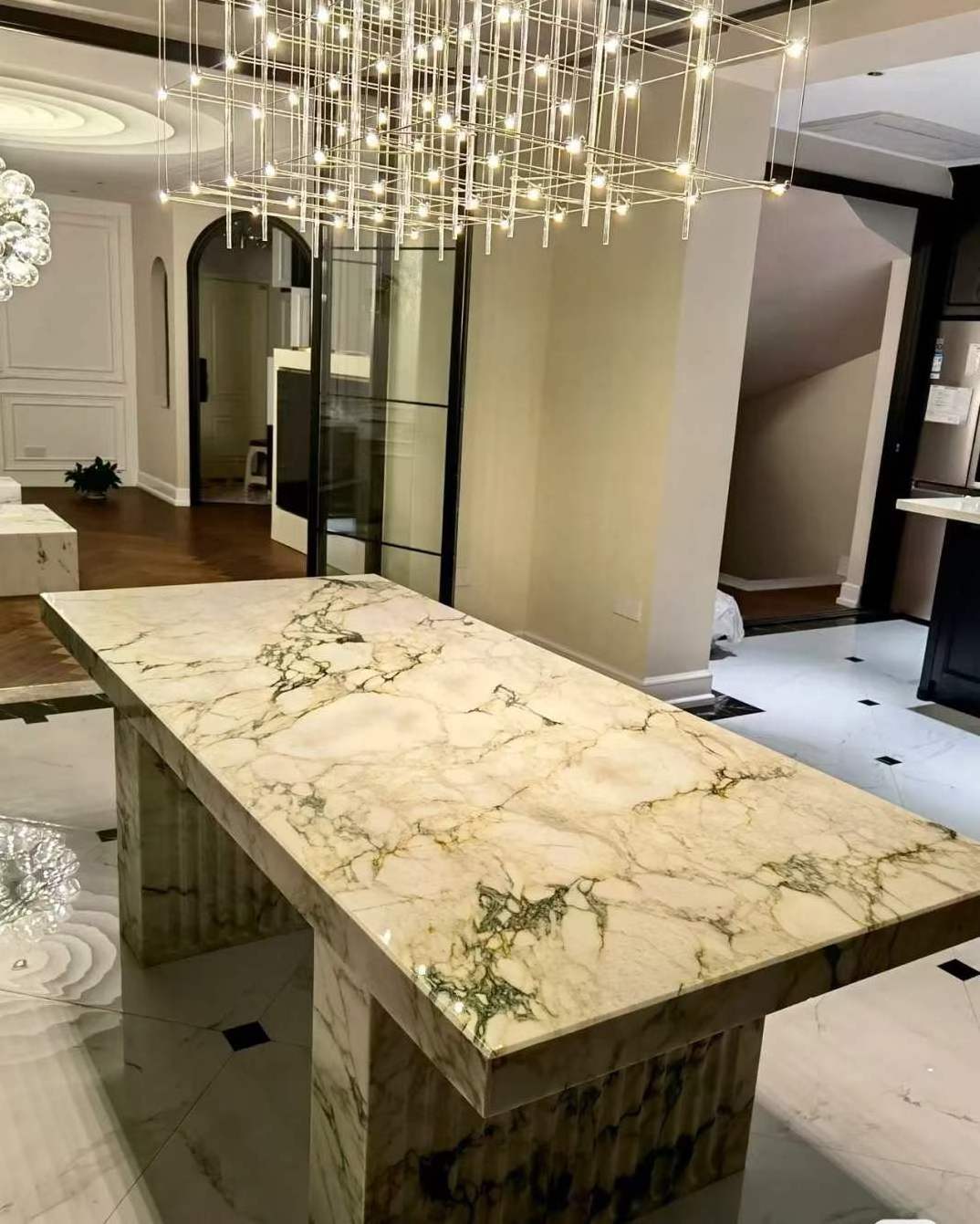 GoldtopQuartz Brand Luxury Calacatta Monet Marble For Coffee Table Top and Tea Table And Viola Calacata Marble Bench