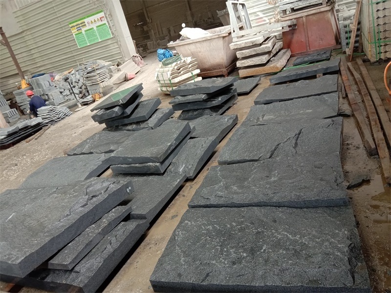 GOLDTOP OEM/ODM granito natural China New Shandong Impala Sesame Black Grey Granite Price G654 Natural Split Granite Tile