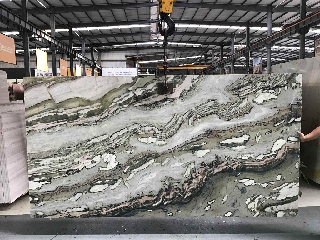 Goldtop ODM/OEM Pop style Quarzit crystal with grey vein big crystal Twilight Green Quartzite slabs