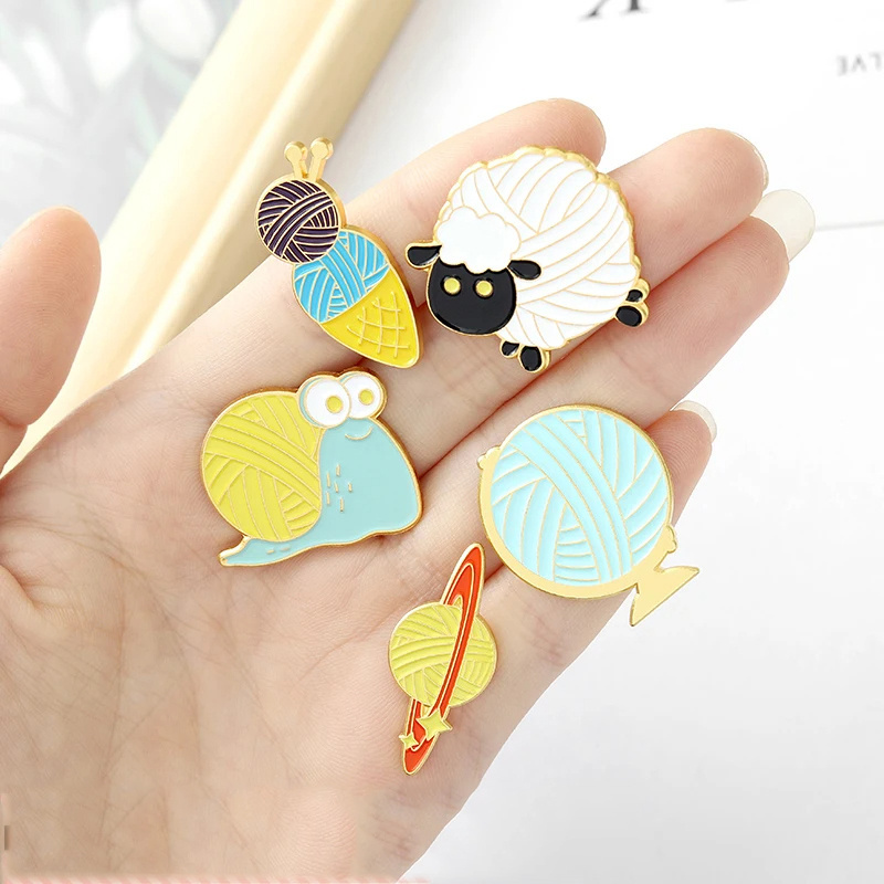 Wholesale Woollen Crafts Badges Funny Globe Ice Cream Planet Snails Sheep Brooches Woolen Ball Lapel Pin Enamel Pins