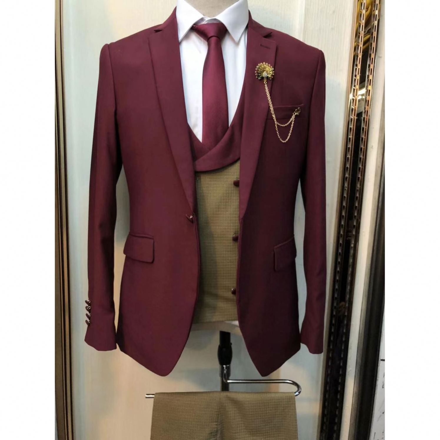 LL127 Fashion Designs Burgundy Men's Suit 3 Pieces Slim Fit Wedding Suits for Men Luxury Blazer Groom Tuxedo Jacket Pants Vest