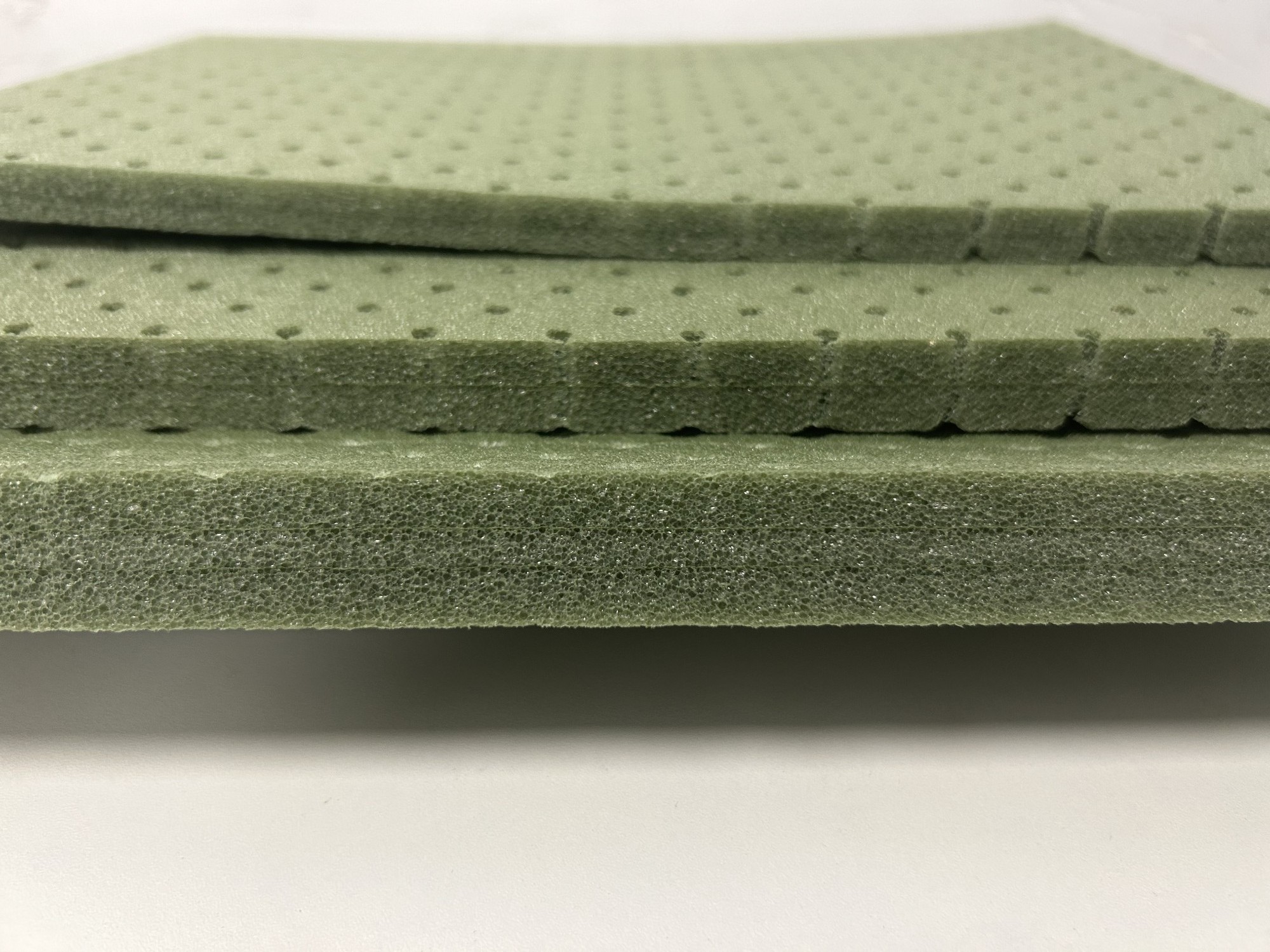 High shock absorbing shock pad for artificial turf sports turf installation