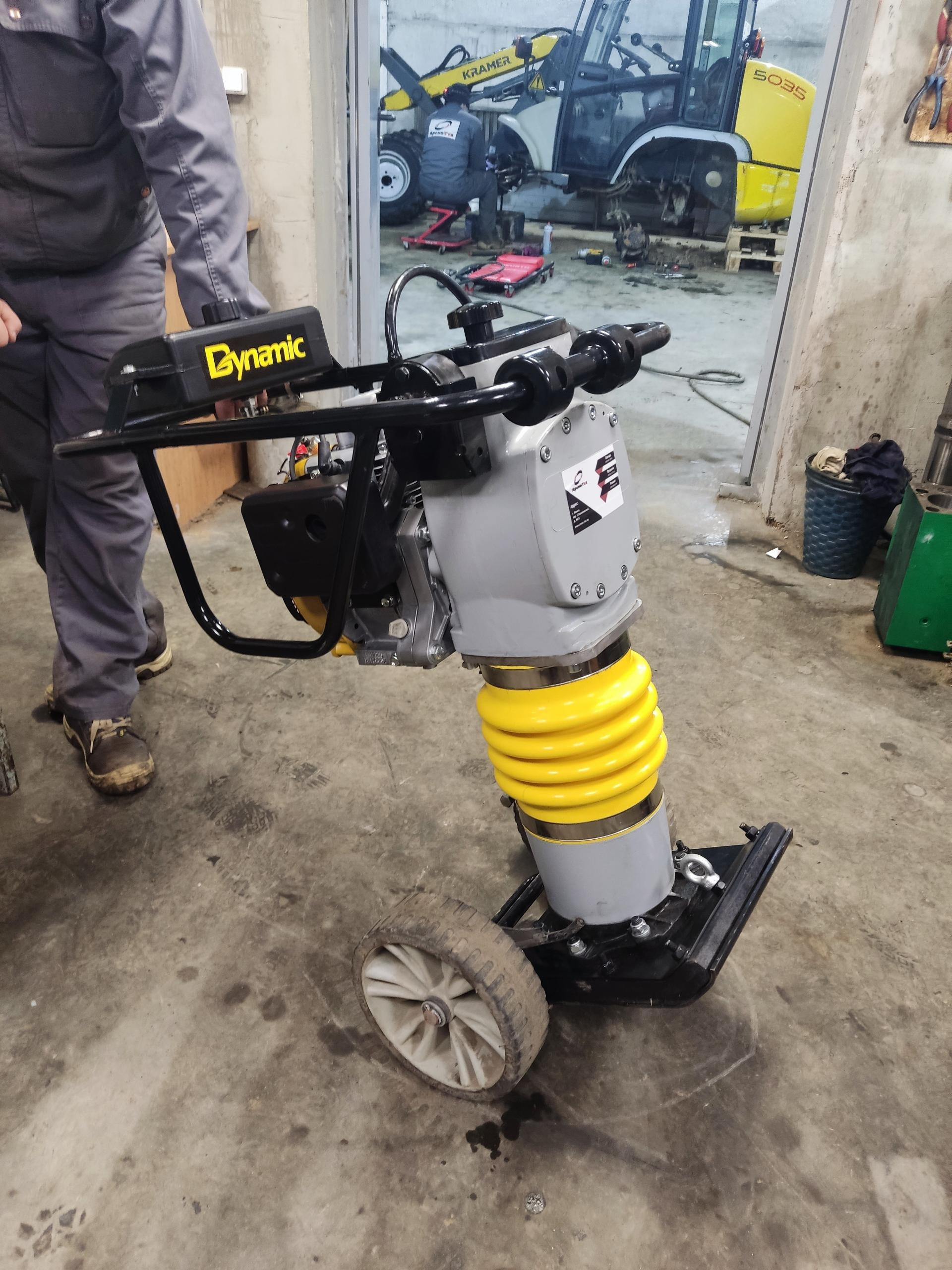 TRE-82 gasoline power earth sand soil impact jumping jack compactor tamper vibrating tamping rammer