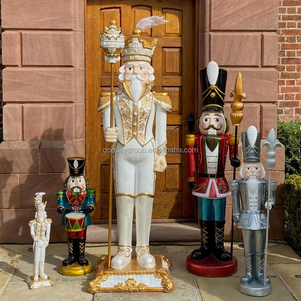 New Product 6.5ft Tall Resin Soldier Nutcracker for Christmas Decoration Soldier Nutcracker Statue