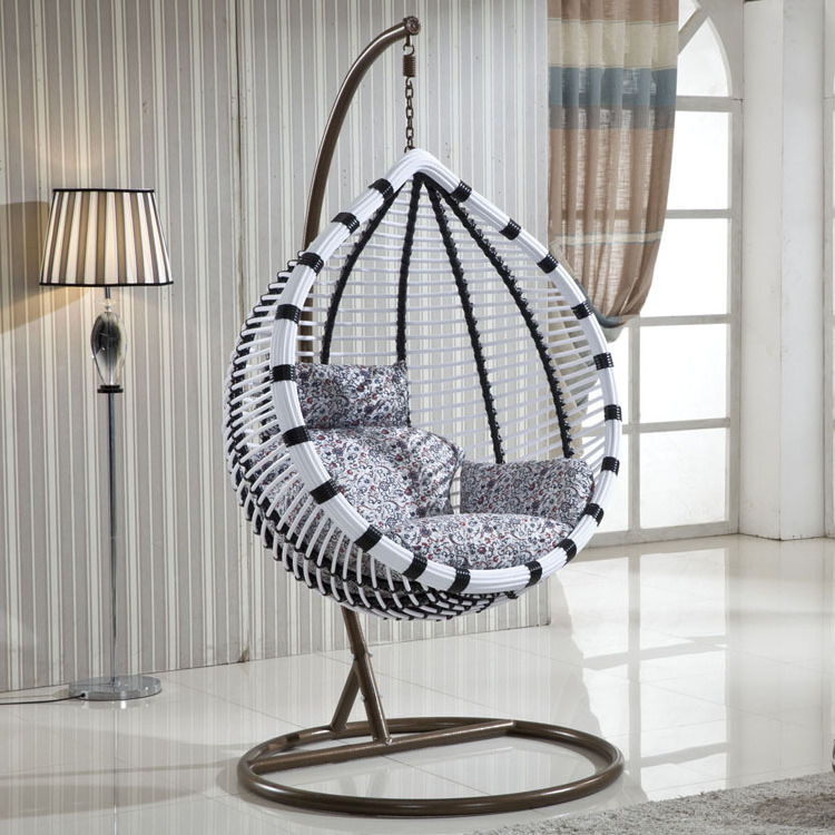 Indoor Wicker Rattan Garden Hanging Chair Outdoor Furniture Patio Swings Hanging Cocoons Egg Swing Chair with Metal Stand