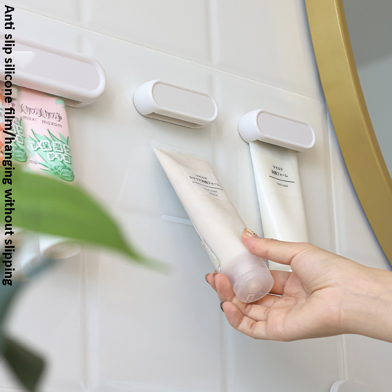 New Toothpaste Clip with Perforated Free Wall Hanging Multifunctional Storage Clip Toilet Shampoo and Sunscreen Storage Shelf