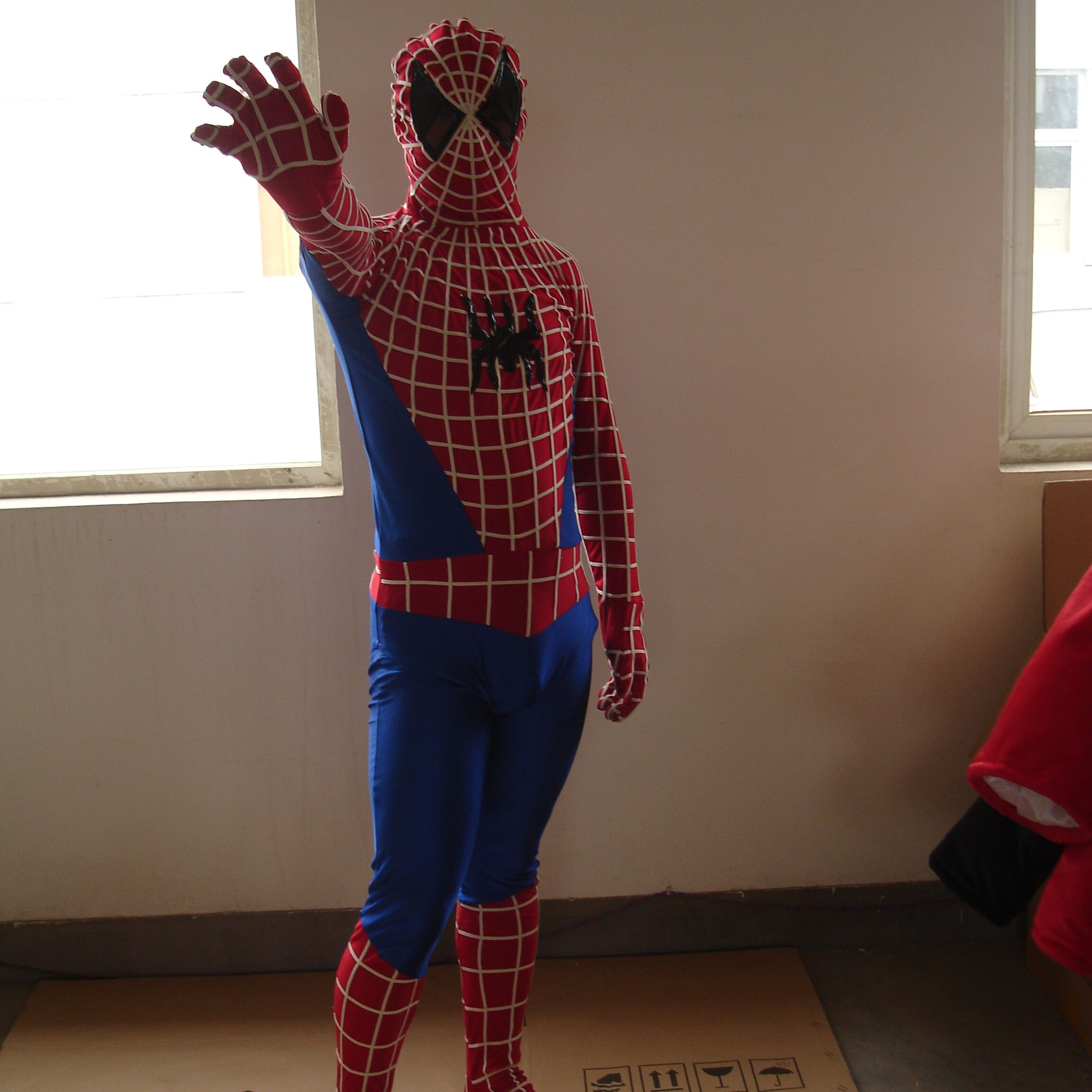 China custom stylish hand made Adult Spiderman mascot costumes, elastic polyester adult costume for party