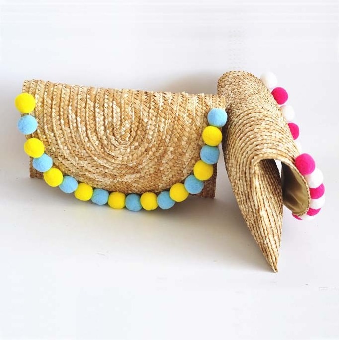 Wholesale Latest fashion straw pom pom woven purse handbag beach bag